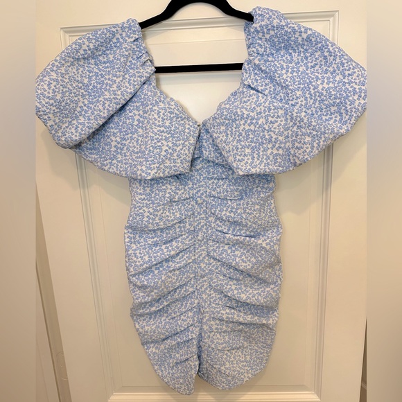 NWT Giselle draped BLUE FLORAL mini dress Fashion Nova - Picture 2 of 10